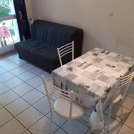 Bel Bord De Apartment *