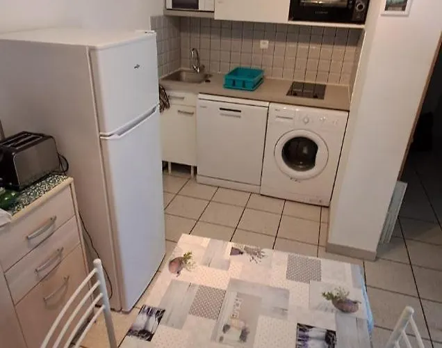 Bel Bord De Apartman *